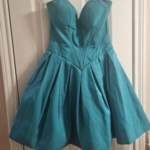 Elegant Teal Strapless Dress